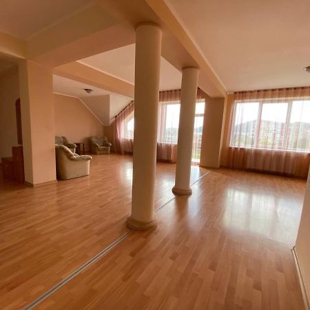 موكاشيفه Apartments On Parkaniya 2A المظهر الخارجي الصورة
