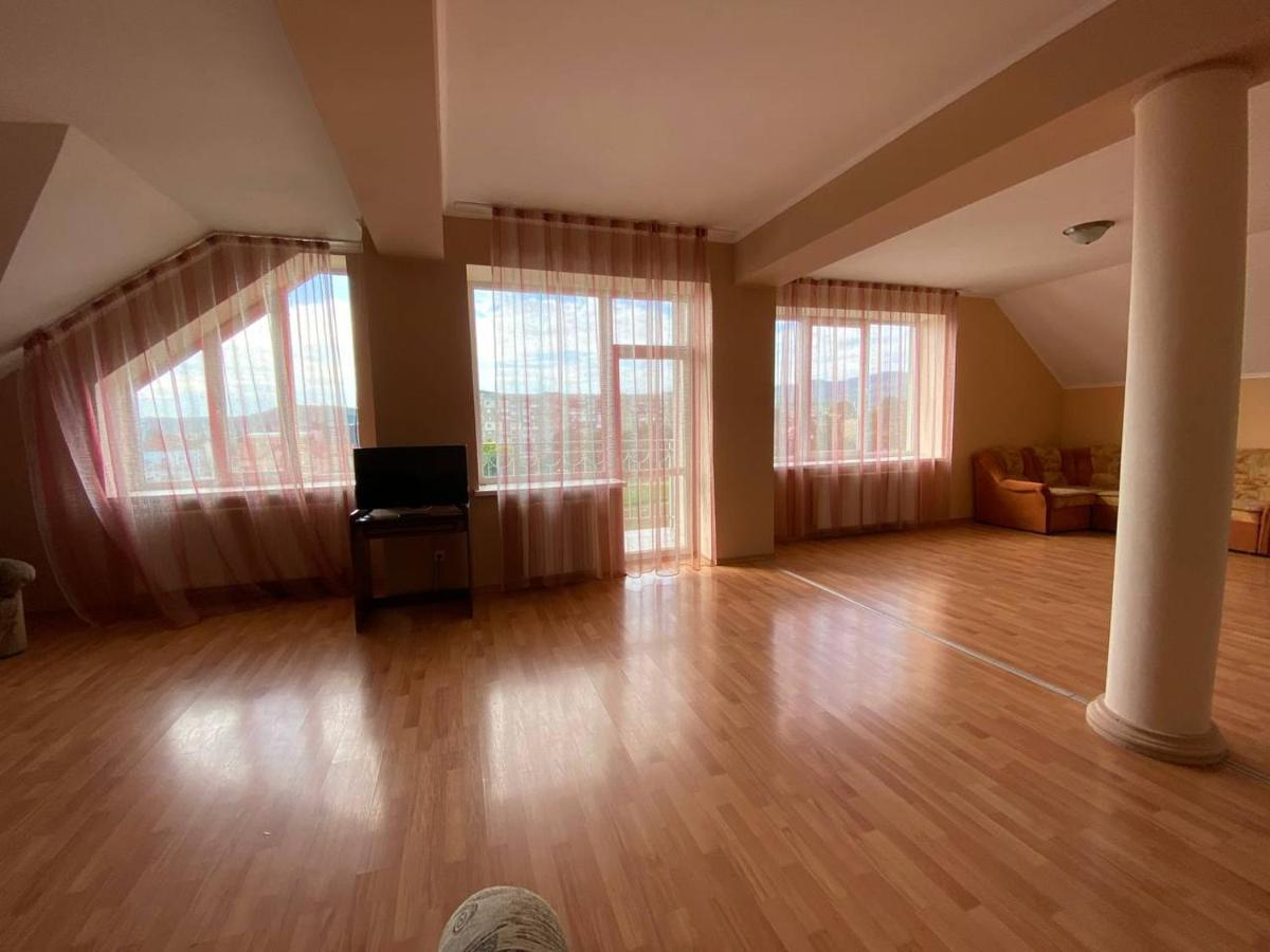 موكاشيفه Apartments On Parkaniya 2A المظهر الخارجي الصورة