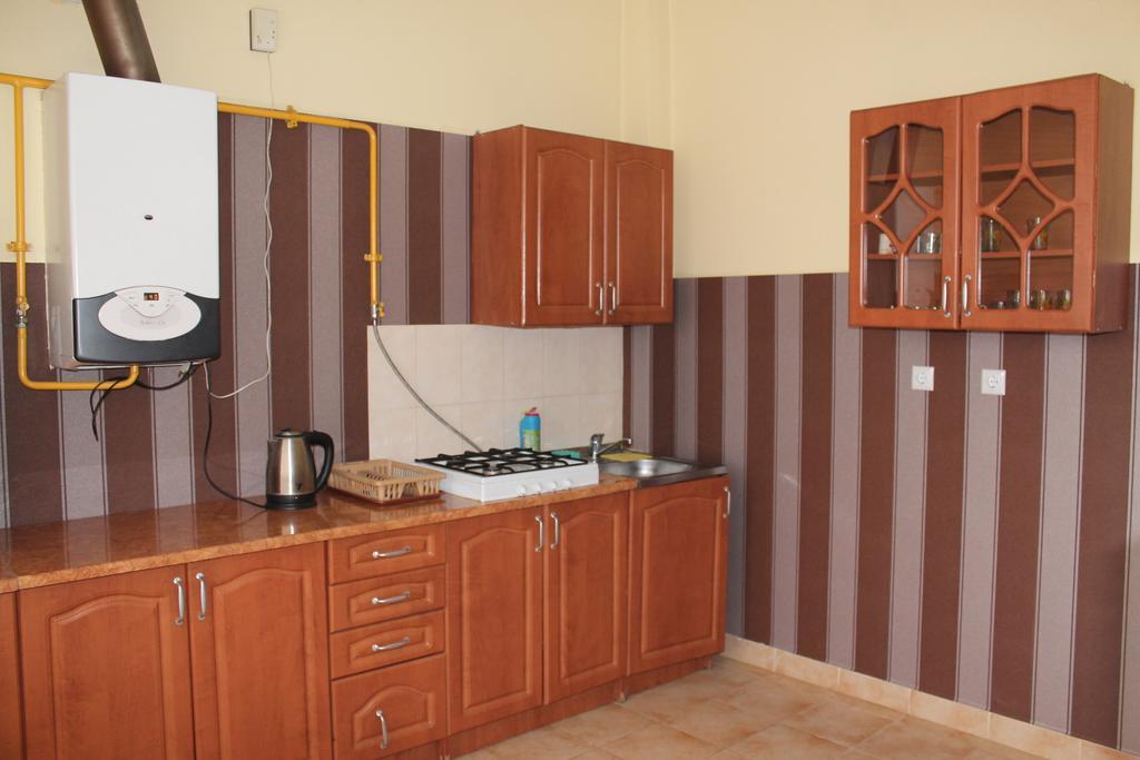 موكاشيفه Apartments On Parkaniya 2A المظهر الخارجي الصورة